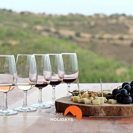 #018 T2 Elisabete By Holidays *