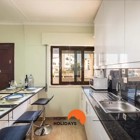 Apartment #018 T2 Elisabete By Holidays *