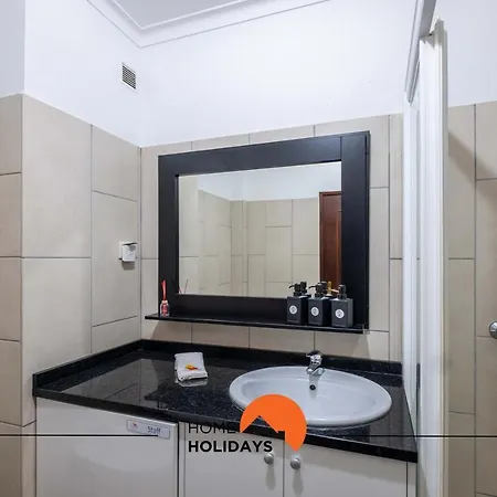 Apartment #018 T2 Elisabete By Holidays *