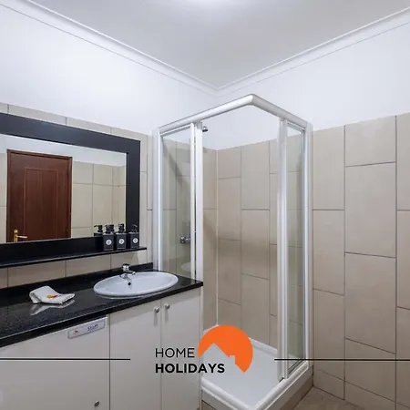 #018 T2 Elisabete By Holidays Apartment Albufeira