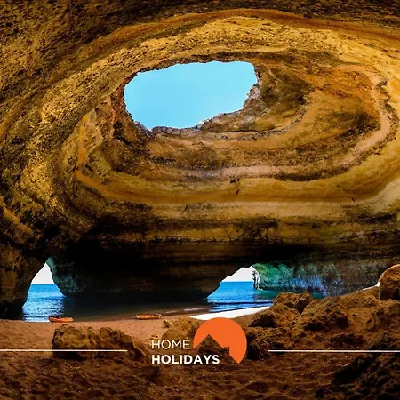 #018 T2 Elisabete By Holidays *